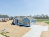 2060 Beverly Ct - Photo 4