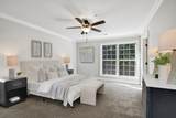 1037 Irish Way - Photo 35
