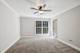 1037 Irish Way - Photo 37
