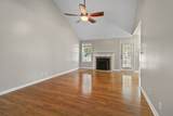 1633 Cedar Springs Cir - Photo 7