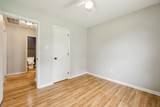 917 Springmont Dr - Photo 15