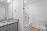 606 Markham St - Photo 5