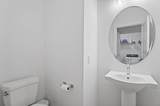 606 Markham St - Photo 10