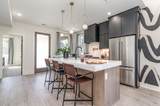 1009 Summit Ave - Photo 8