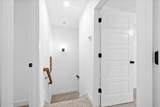 914 Power St - Photo 16