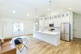 2213B Belmont Blvd - Photo 2