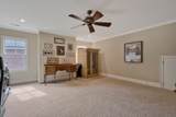 1038 Falling Leaf Cir - Photo 32