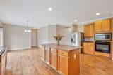 2212 Wolford Cir - Photo 15