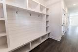 2055 Oakwood Ave - Photo 2