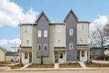912 Smiley St - Photo 1
