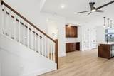 912 Smiley St - Photo 6