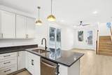 914 Smiley St - Photo 11