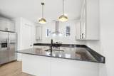 914 Smiley St - Photo 8