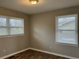 1018 Lawndale Dr - Photo 4