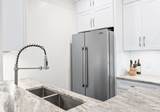 1015 Fatherland St - Photo 24