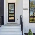 1917B Herman St - Photo 2