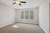 1012 Stoneleigh Ln - Photo 31
