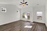 3018 Orangery Dr - Photo 17