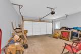 1084 Redwing Dr - Photo 16