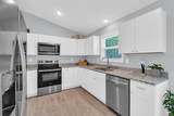 1084 Redwing Dr - Photo 6