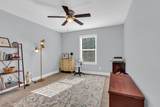 1084 Redwing Dr - Photo 9
