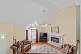 141 Debbie Lane - Photo 15