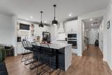 807 Cawthorn Ln - Photo 6