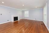 690 Clearview Dr - Photo 4