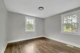 692 Harding Pl - Photo 15