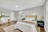 692 Harding Pl - Photo 4