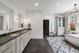 1721 15th Ave - Photo 18