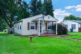 110 Ash St - Photo 3