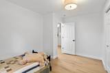 819 W Greenwood Ave - Photo 16