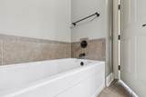 820 N Thompson Ln - Photo 22