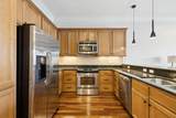 820 N Thompson Ln - Photo 11