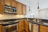 820 N Thompson Ln - Photo 14