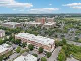 820 N Thompson Ln - Photo 41