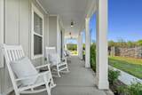 1103 Clarendon Ave - Photo 2