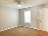 944 Kingsbury Dr - Photo 4