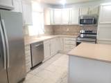 2988 Parkwood Dr - Photo 6