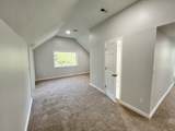 733 E Spring St - Photo 16