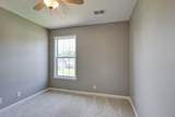 1537 Apache Way - Photo 3