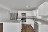 2935 Winterberry Dr - Photo 8
