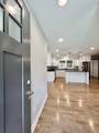 1817 Crestview Dr - Photo 6