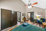 425 Cedarmont Dr - Photo 14