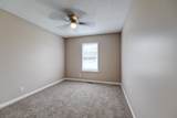 1043 Waterford Cir - Photo 32