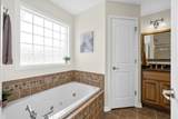 1013 Fox Hollow Pl - Photo 41