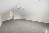 1013 Fox Hollow Pl - Photo 44
