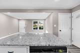 335 Hampshire Dr - Photo 8