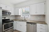 718 Maple Pl - Photo 17